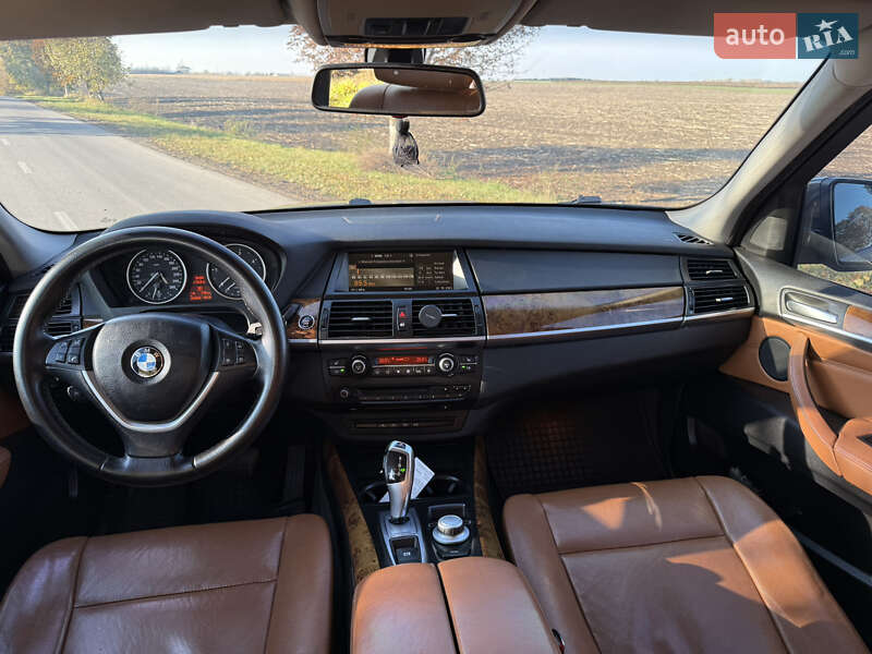 Внедорожник / Кроссовер BMW X5 2008 в Теофиполе