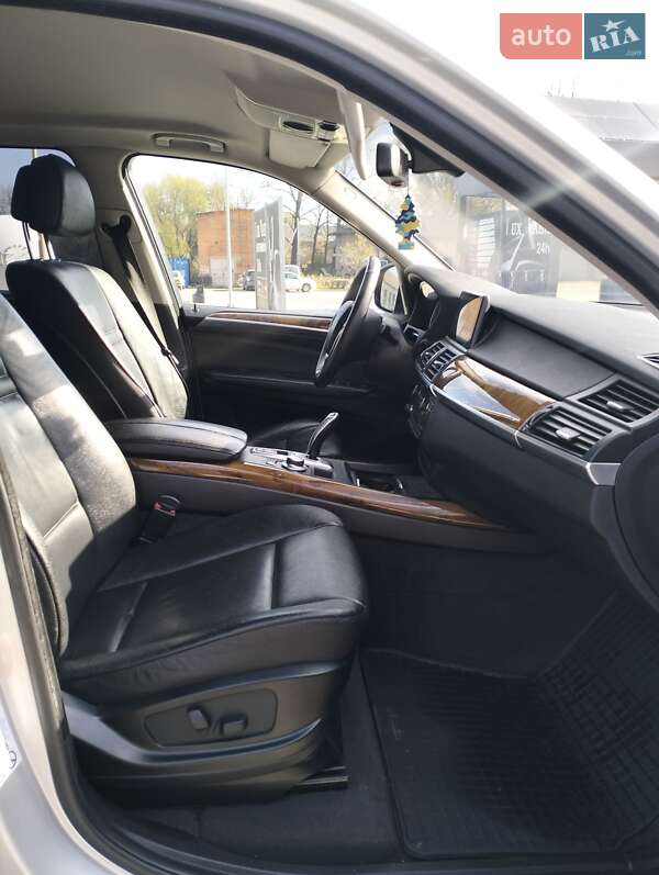 Внедорожник / Кроссовер BMW X5 2009 в Коломые