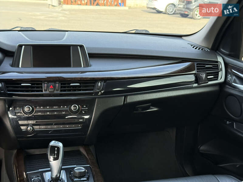 Позашляховик / Кросовер BMW X5 2015 в Запоріжжі