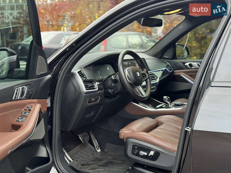 Позашляховик / Кросовер BMW X5 2019 в Івано-Франківську