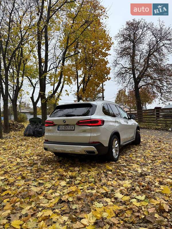 Внедорожник / Кроссовер BMW X5 2019 в Киеве