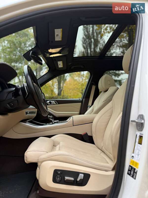 Внедорожник / Кроссовер BMW X5 2019 в Киеве