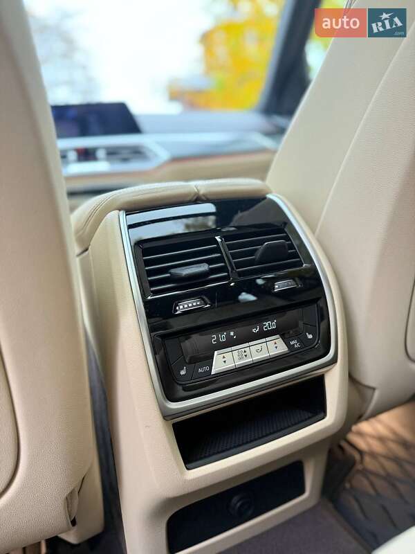 Внедорожник / Кроссовер BMW X5 2019 в Киеве