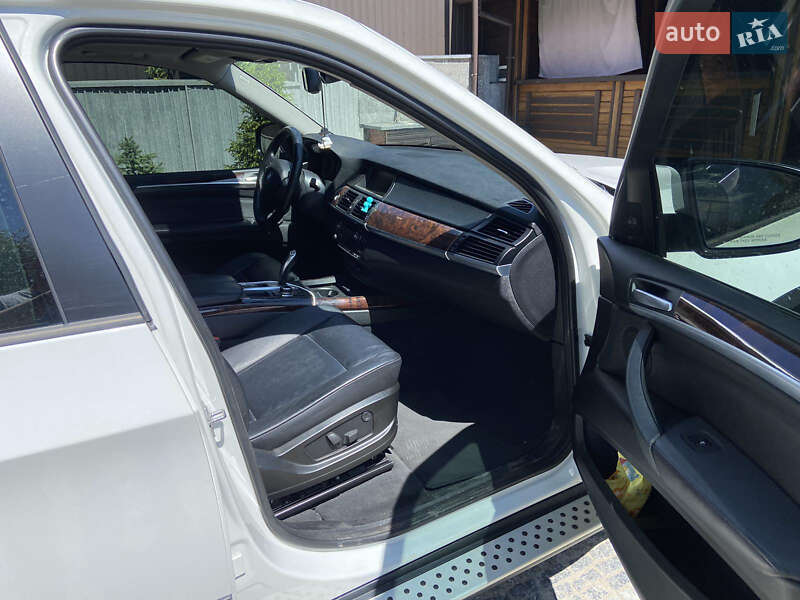 Позашляховик / Кросовер BMW X5 2012 в Львові фото 3 Позашляховик / Кросовер BMW X5 2012 в Львові