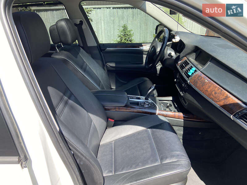 Позашляховик / Кросовер BMW X5 2012 в Львові фото 14 Позашляховик / Кросовер BMW X5 2012 в Львові