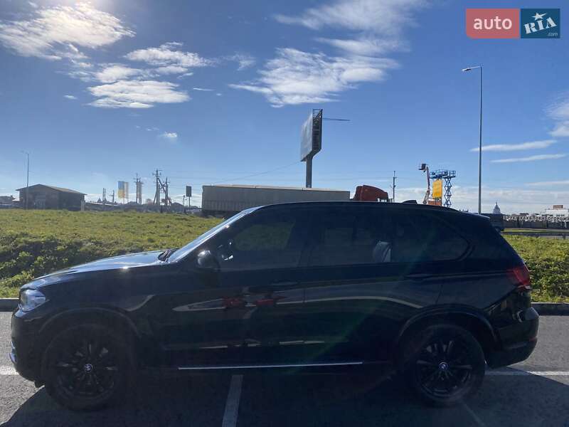 Позашляховик / Кросовер BMW X5 2016 в Львові