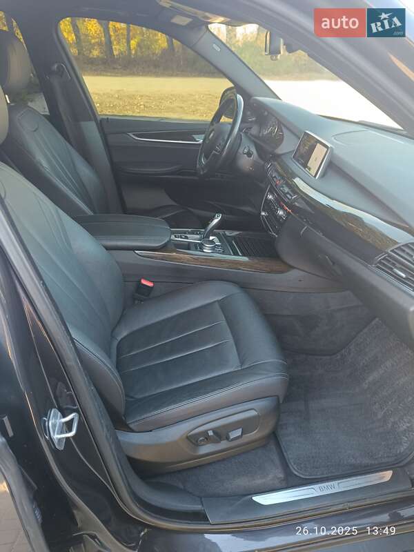 Внедорожник / Кроссовер BMW X5 2017 в Городке