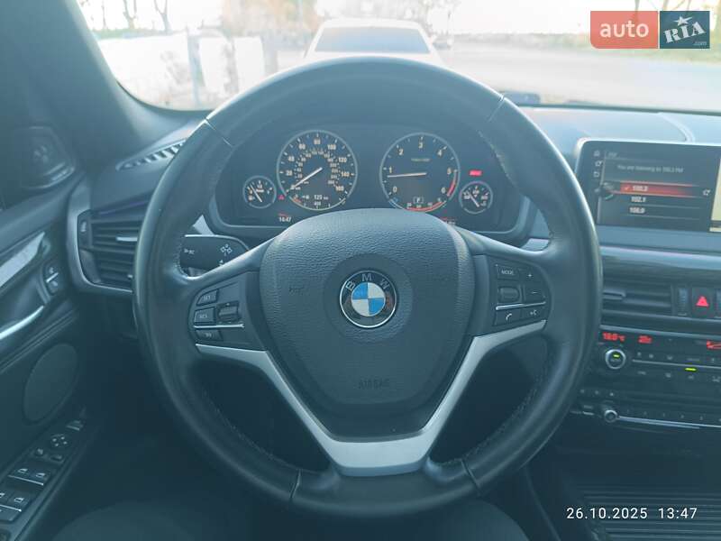 Внедорожник / Кроссовер BMW X5 2017 в Городке