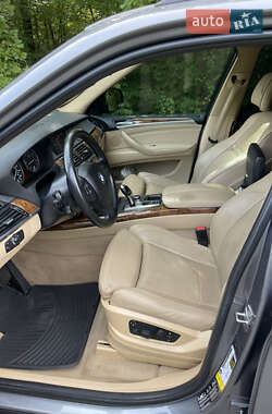 Внедорожник / Кроссовер BMW X5 2010 в 