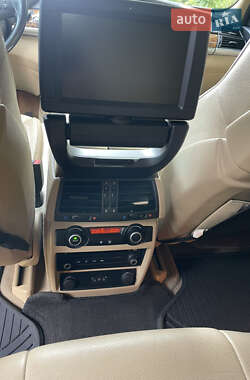 Внедорожник / Кроссовер BMW X5 2010 в 