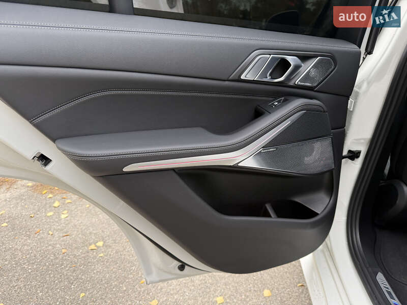 Внедорожник / Кроссовер BMW X5 2021 в Киеве