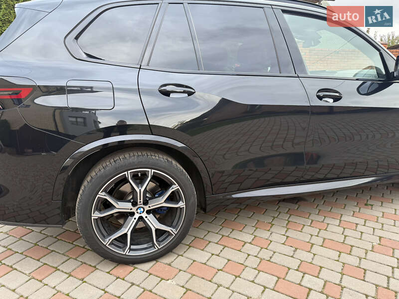 Внедорожник / Кроссовер BMW X5 2023 в Луцке