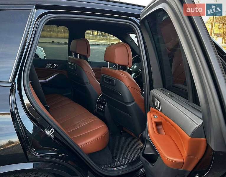 Внедорожник / Кроссовер BMW X5 2022 в Киеве