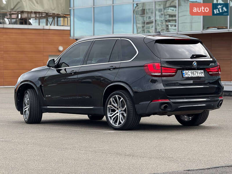 Позашляховик / Кросовер BMW X5 2015 в Луцьку