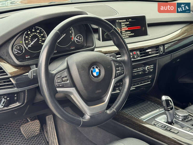 Позашляховик / Кросовер BMW X5 2015 в Луцьку