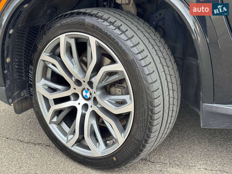 Позашляховик / Кросовер BMW X5 2015 в Луцьку