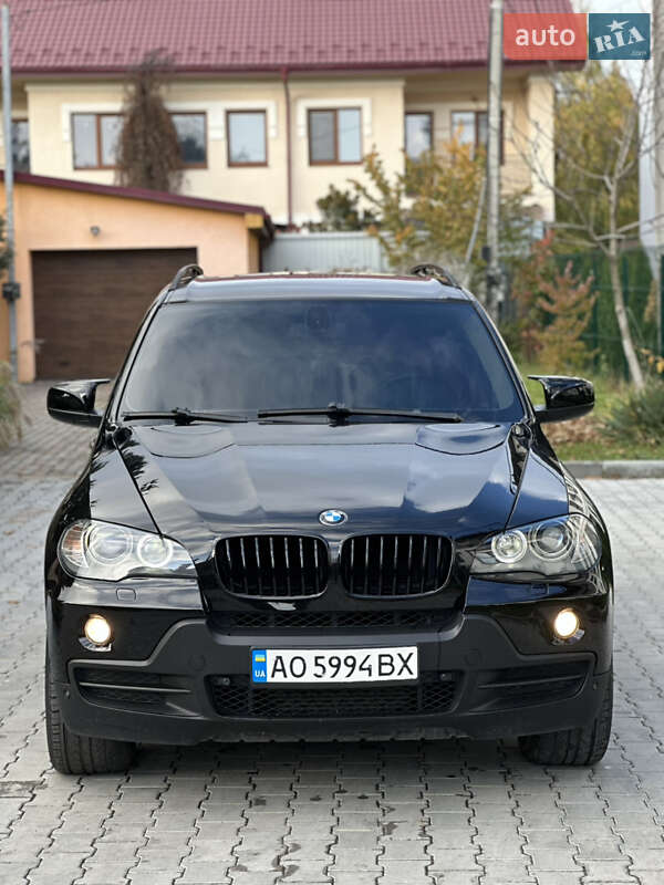Внедорожник / Кроссовер BMW X5 2008 в Ужгороде