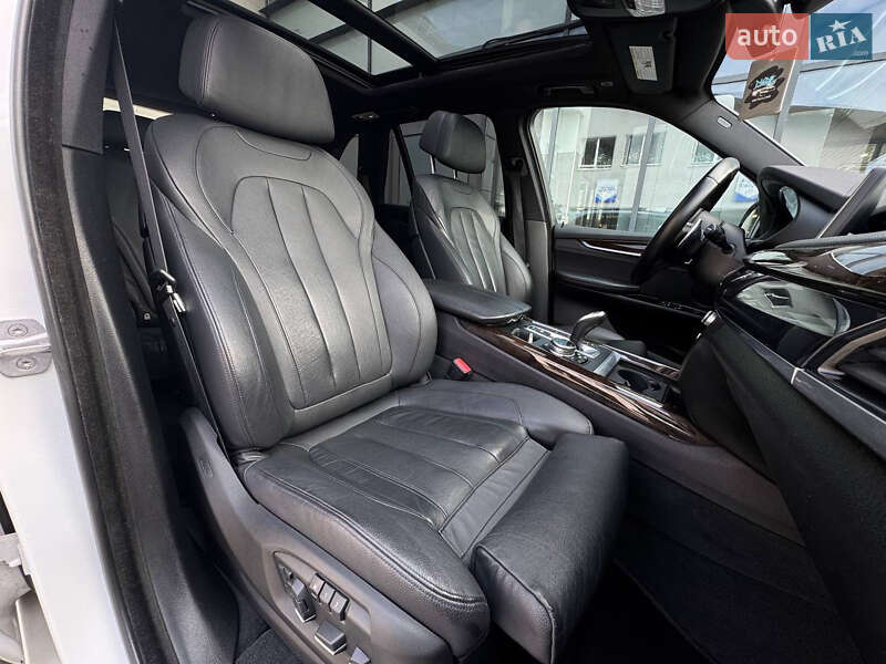 Внедорожник / Кроссовер BMW X5 2015 в Турийске