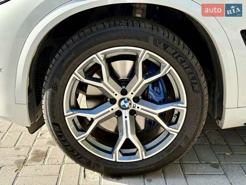 Внедорожник / Кроссовер BMW X5 2021 в Днепре