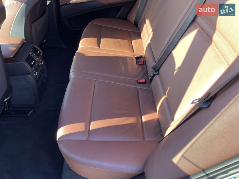 Позашляховик / Кросовер BMW X5 2012 в Рівному