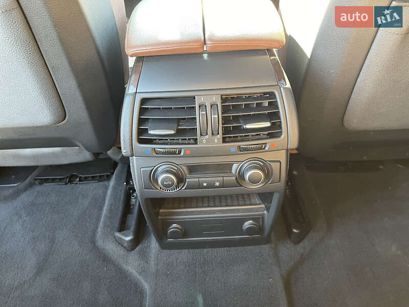 Позашляховик / Кросовер BMW X5 2012 в Рівному