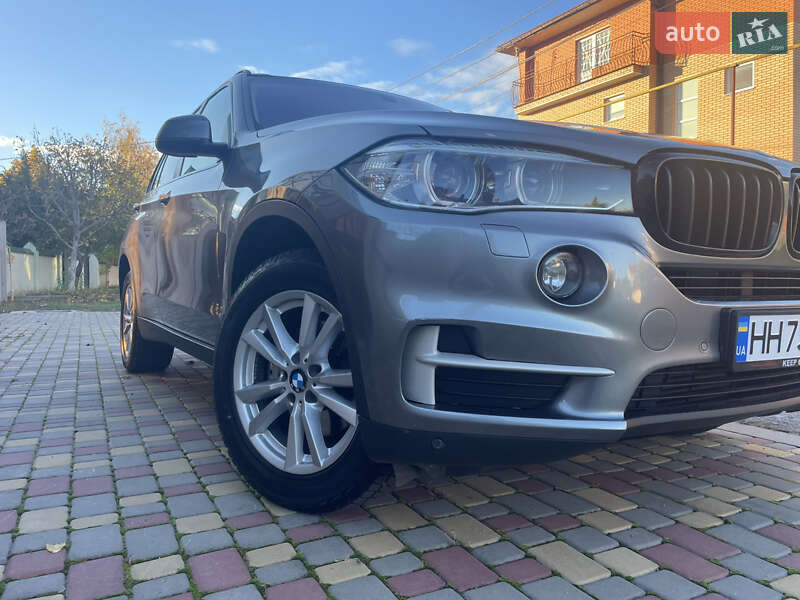 Внедорожник / Кроссовер BMW X5 2015 в Одессе