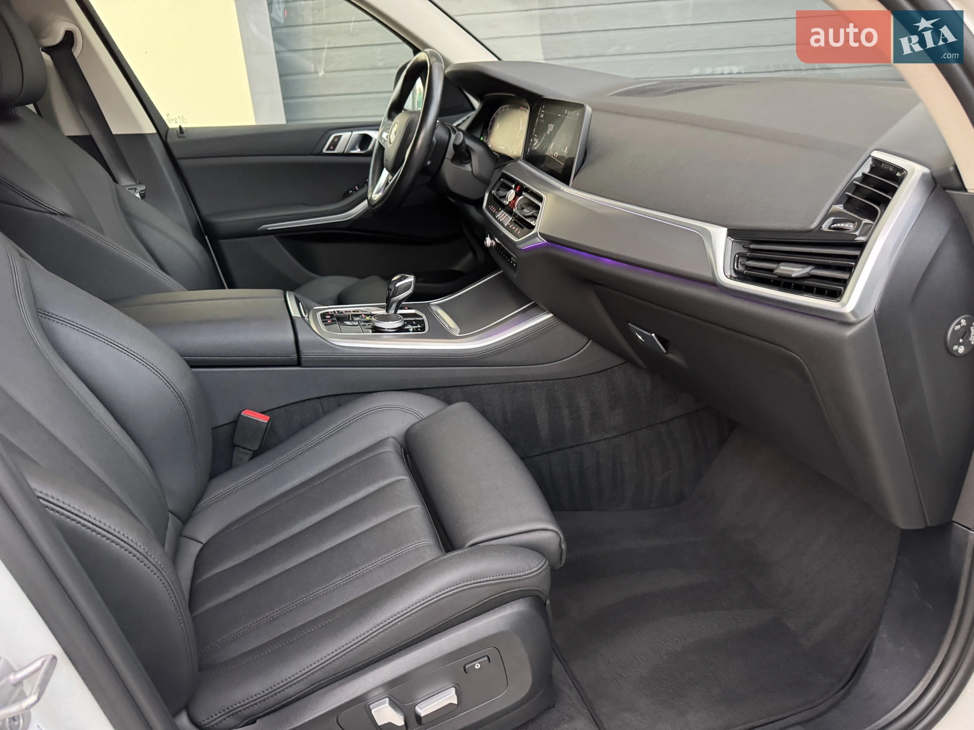2021 BMW X5 - мініатюра 76