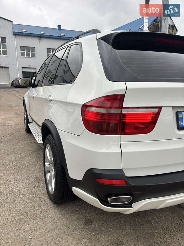 Внедорожник / Кроссовер BMW X5 2008 в Житомире