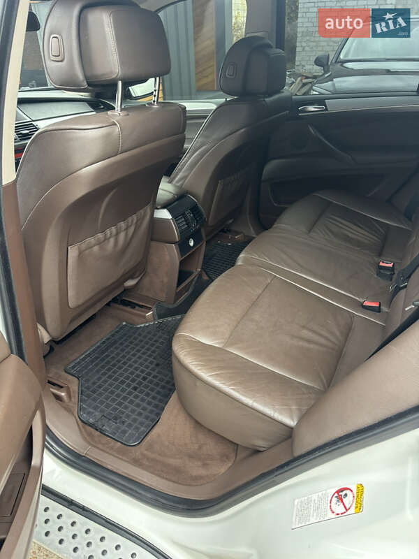 Внедорожник / Кроссовер BMW X5 2008 в Житомире