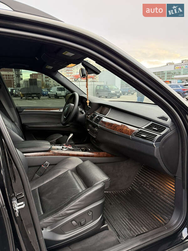 Позашляховик / Кросовер BMW X5 2008 в Запоріжжі фото 11 Позашляховик / Кросовер BMW X5 2008 в Запоріжжі