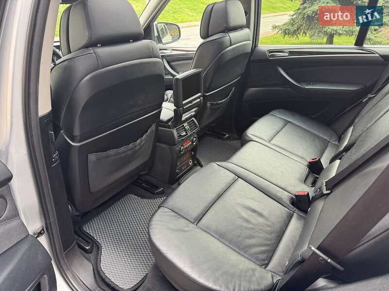 Внедорожник / Кроссовер BMW X5 2012 в Киеве