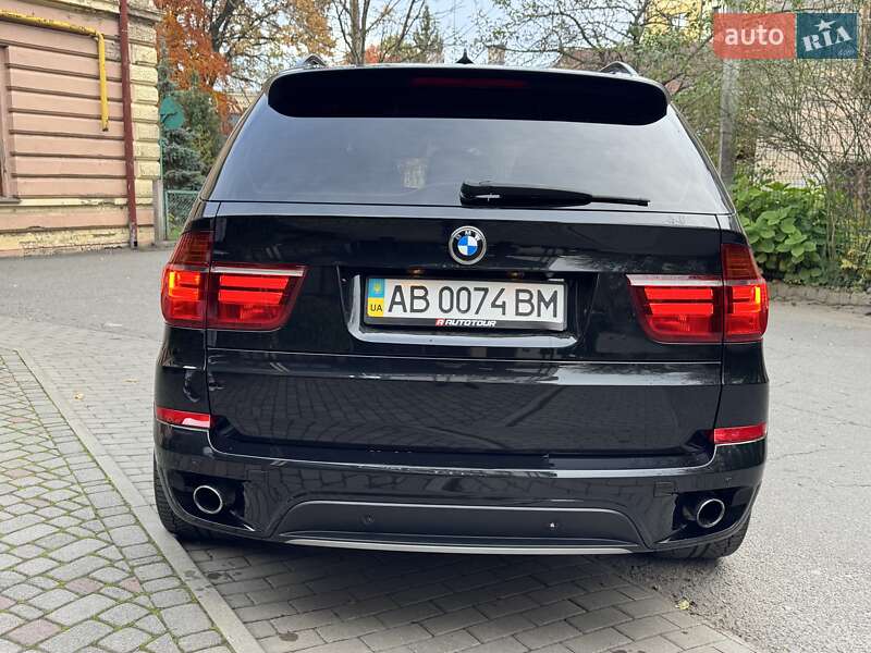Внедорожник / Кроссовер BMW X5 2011 в Черновцах
