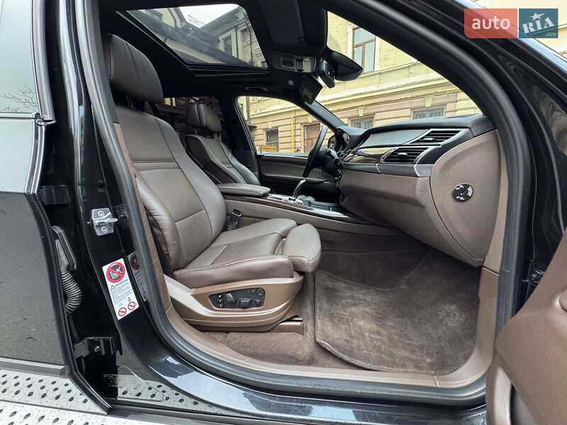 Внедорожник / Кроссовер BMW X5 2011 в Черновцах