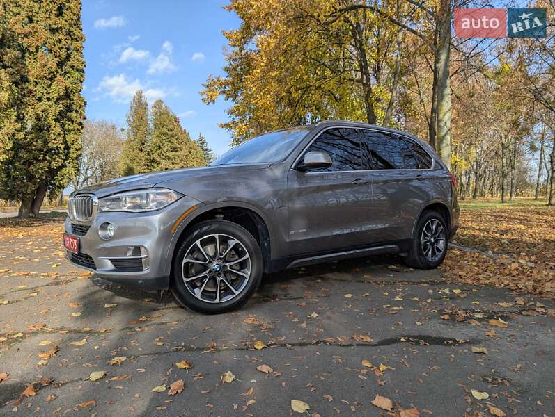 Позашляховик / Кросовер BMW X5 2017 в Луцьку
