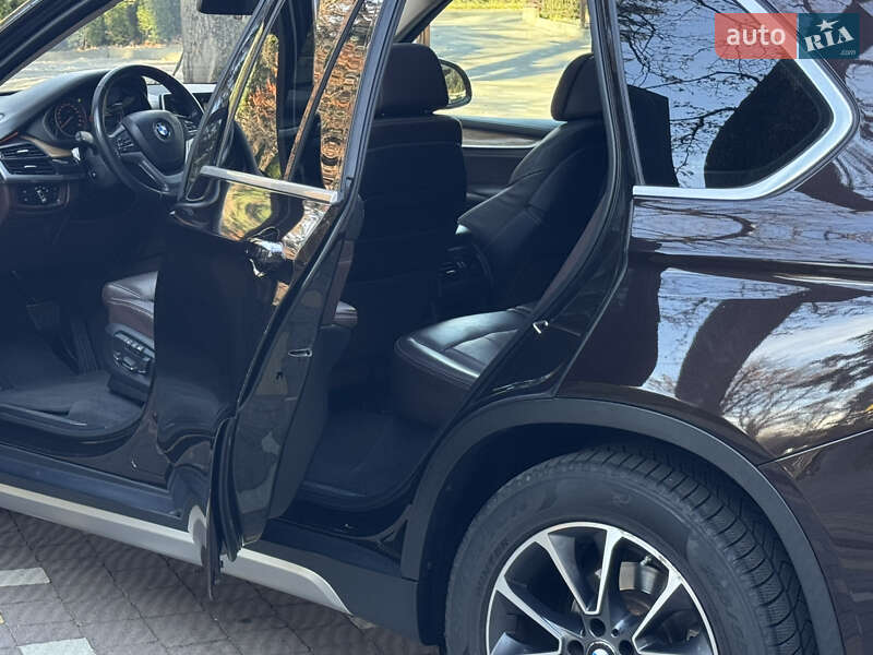 Внедорожник / Кроссовер BMW X5 2015 в Дрогобыче