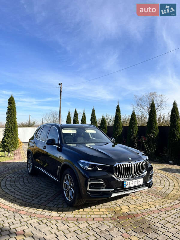 Внедорожник / Кроссовер BMW X5 2023 в Ивано-Франковске