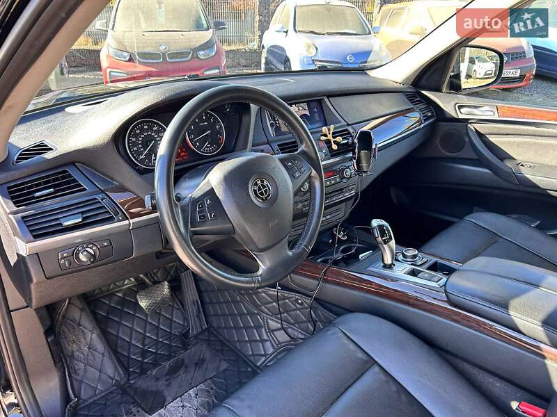 Внедорожник / Кроссовер BMW X5 2011 в Одессе