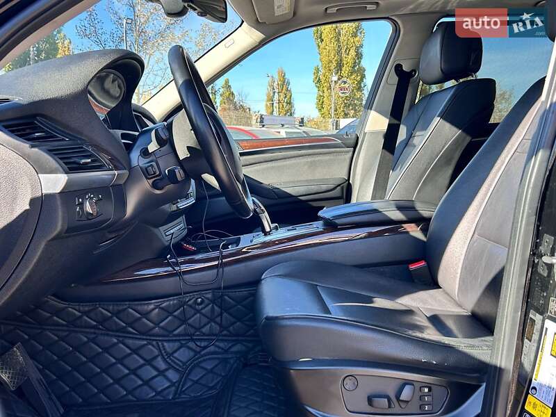 Внедорожник / Кроссовер BMW X5 2011 в Одессе