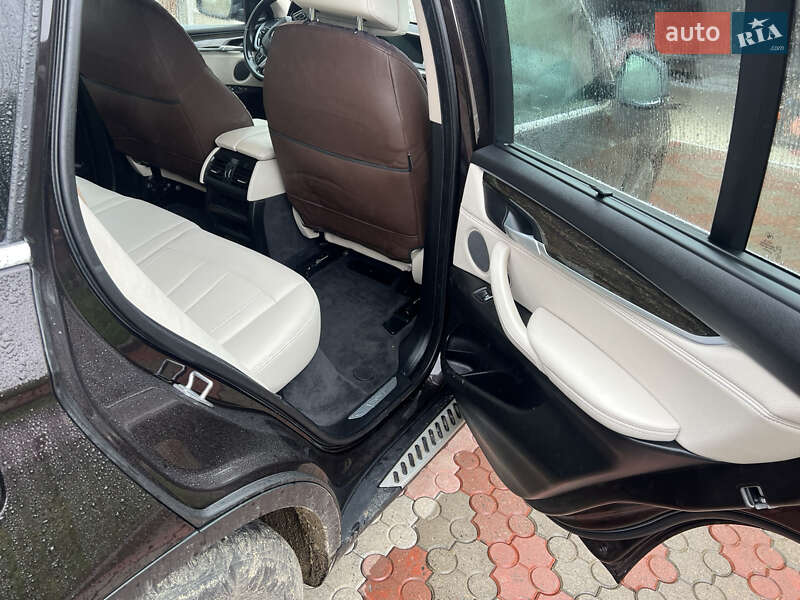 Внедорожник / Кроссовер BMW X5 2015 в Косове