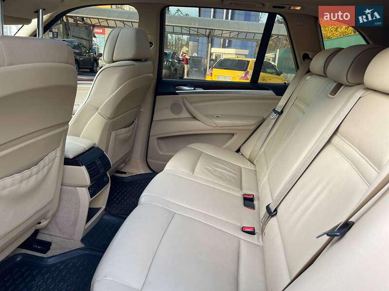 Позашляховик / Кросовер BMW X5 2011 в Києві фото 43 Позашляховик / Кросовер BMW X5 2011 в Києві