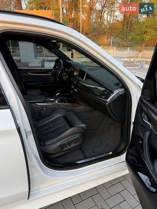 Внедорожник / Кроссовер BMW X5 2016 в Запорожье
