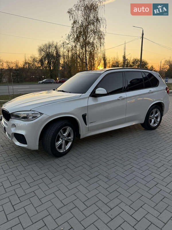 Внедорожник / Кроссовер BMW X5 2016 в Запорожье