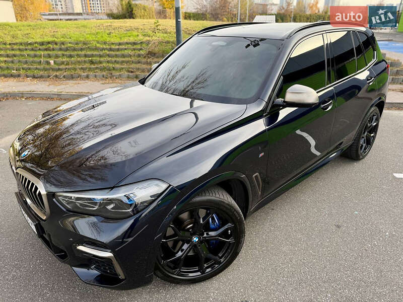 Внедорожник / Кроссовер BMW X5 2022 в Киеве
