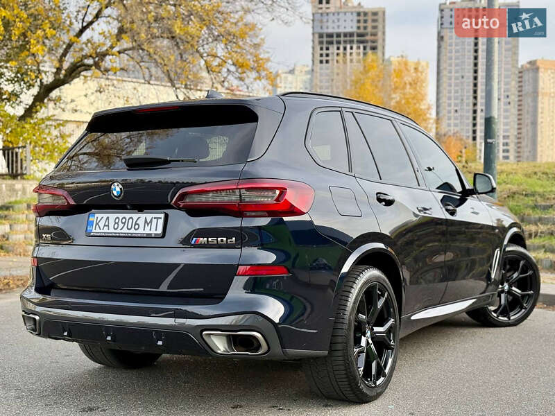Внедорожник / Кроссовер BMW X5 2022 в Киеве