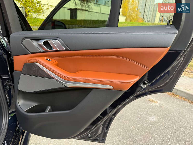 Внедорожник / Кроссовер BMW X5 2022 в Киеве