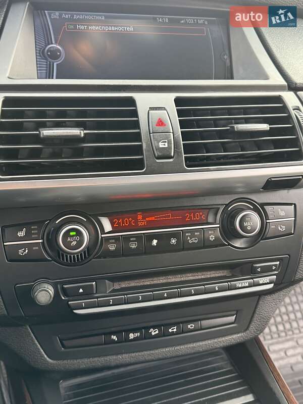 Внедорожник / Кроссовер BMW X5 2011 в Запорожье