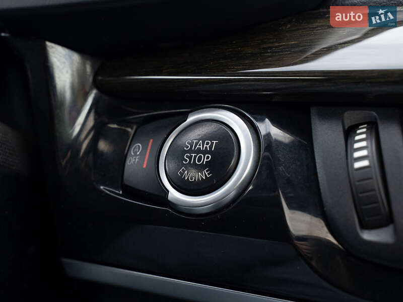 Внедорожник / Кроссовер BMW X5 2017 в Одессе