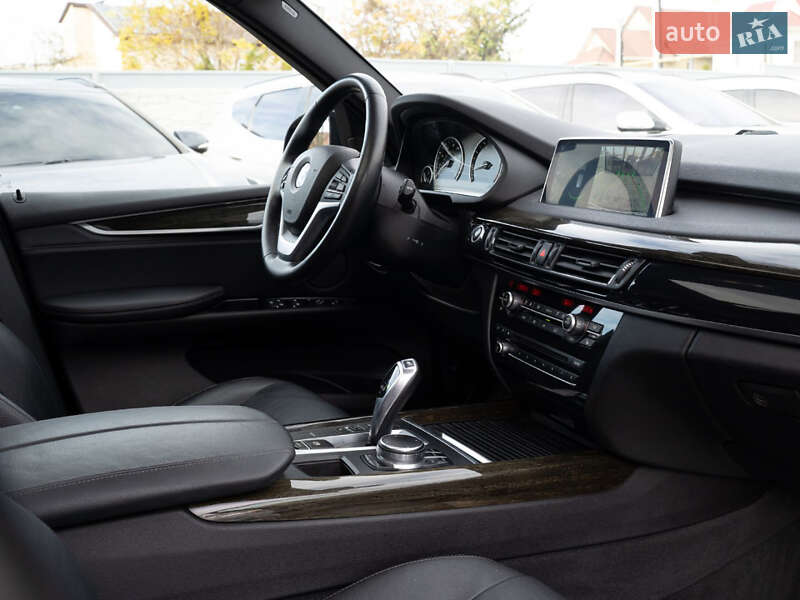 Внедорожник / Кроссовер BMW X5 2017 в Одессе