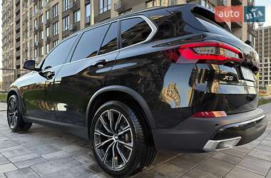 Внедорожник / Кроссовер BMW X5 2022 в Киеве