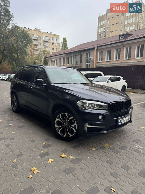 Внедорожник / Кроссовер BMW X5 2016 в Днепре